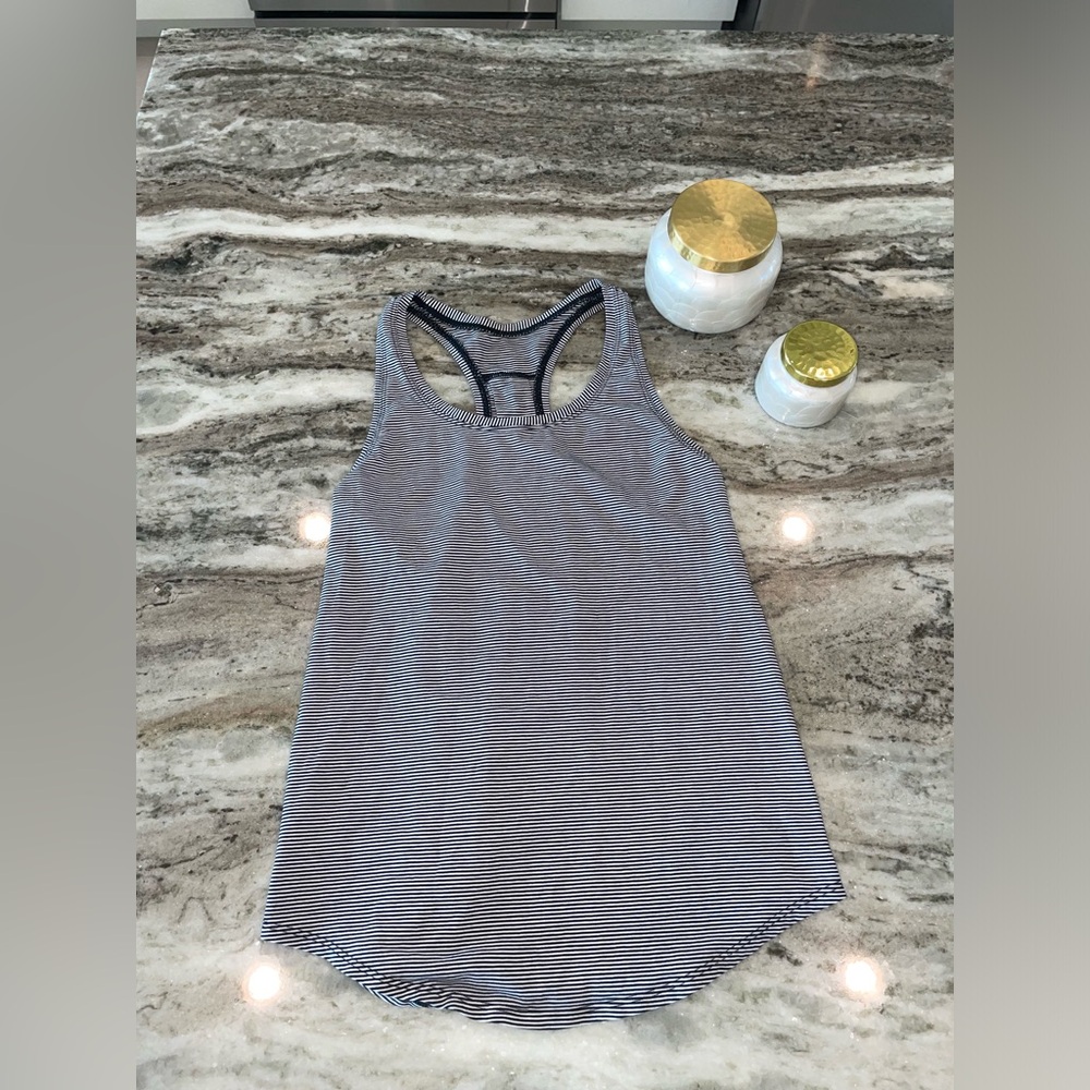 Lululemon love tank top black and white stripes size 2